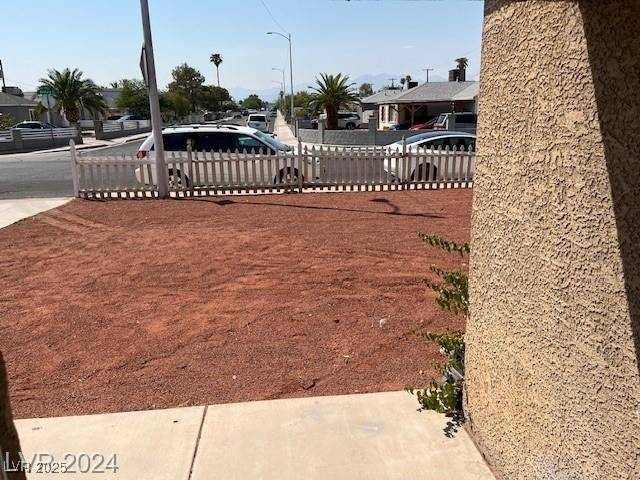 Las Vegas, NV 89107,431 Bedford RD