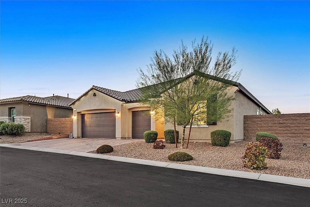 Las Vegas, NV 89141,6160 Lautman Ridge CT