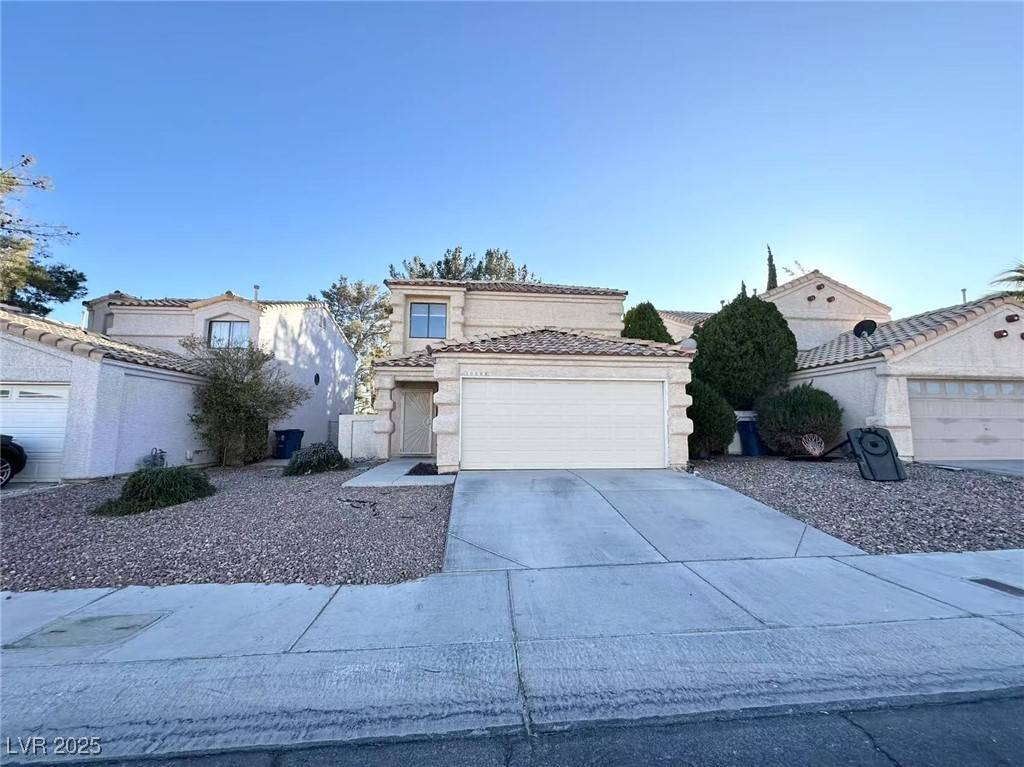 10009 Coral Sands DR, Las Vegas, NV 89117