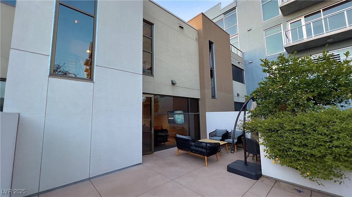 353 E Bonneville AVE #718, Las Vegas, NV 89101