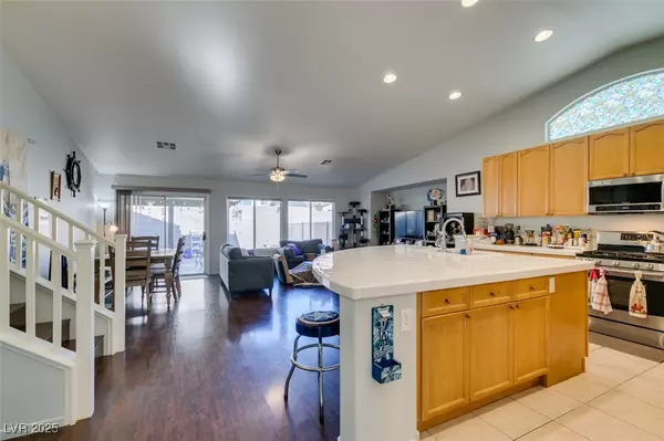 Las Vegas, NV 89149,9304 Longhorn Falls CT