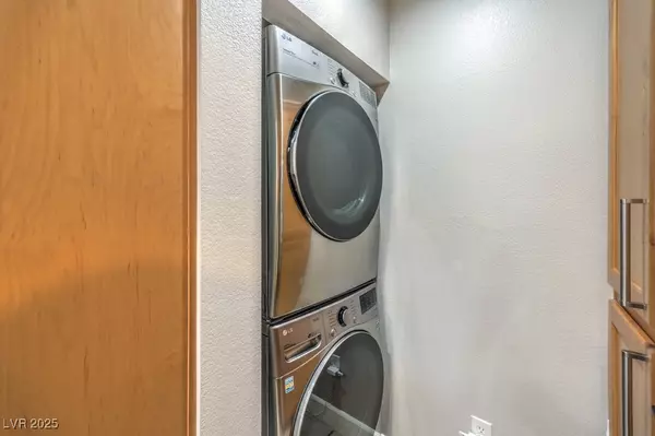 Las Vegas, NV 89123,91 E Agate AVE #401