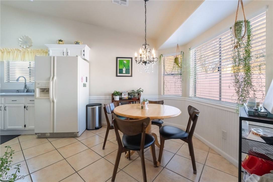 Henderson, NV 89002,848 Waterloo DR