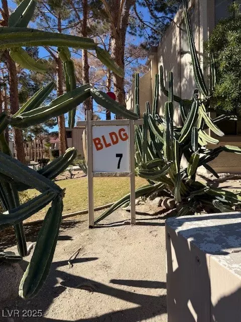 Laughlin, NV 89029,3761 Desert Marina DR #81
