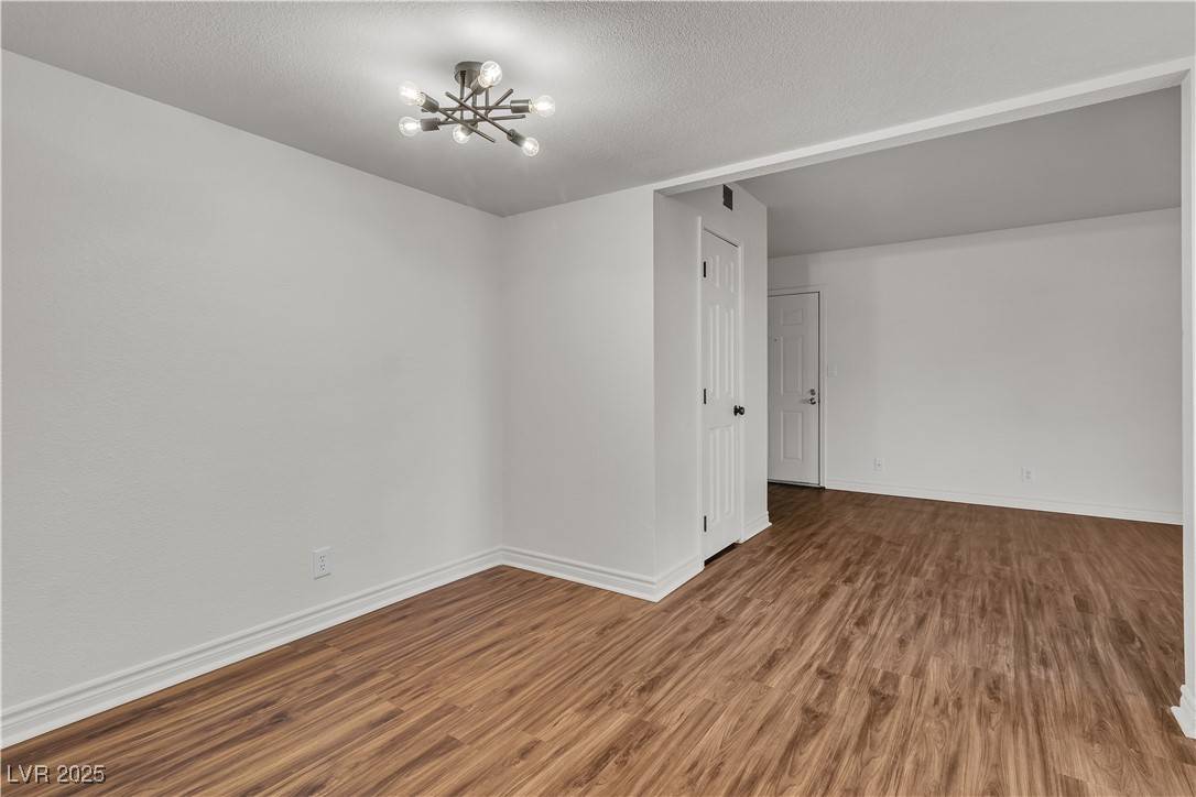 Las Vegas, NV 89103,5160 Indian River DR #329