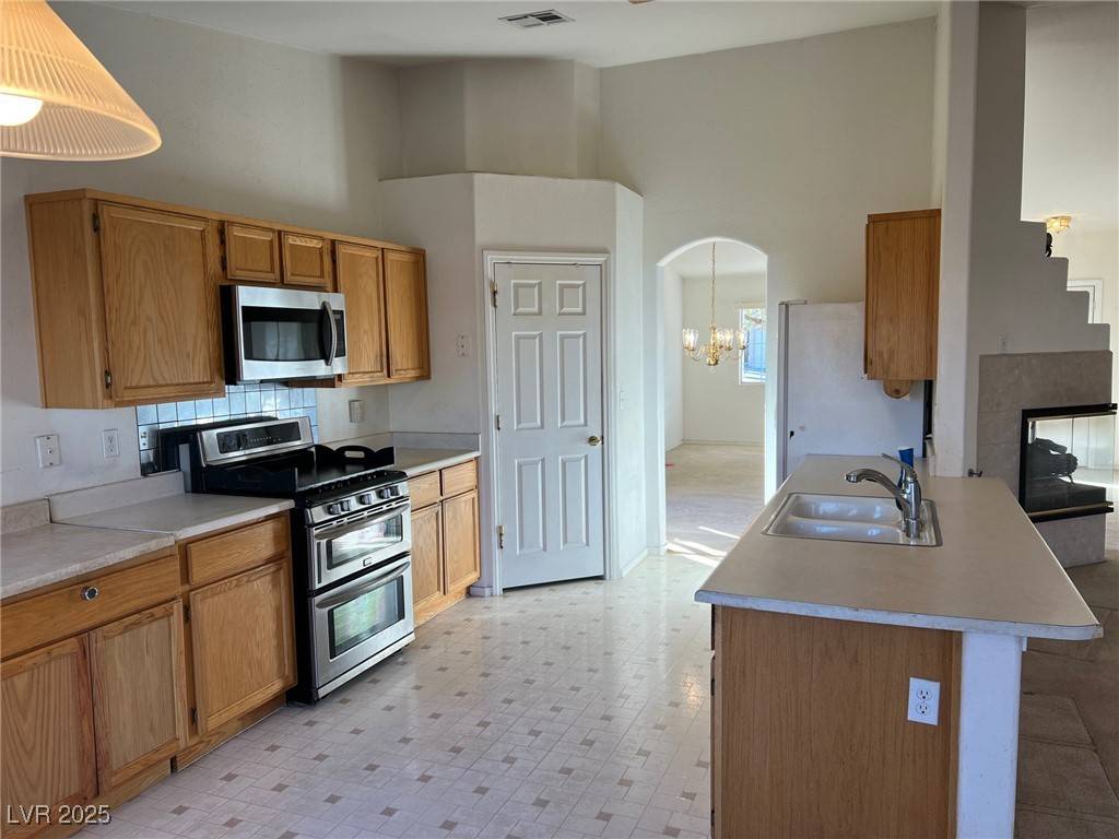 Las Vegas, NV 89130,6256 Hill Haven AVE
