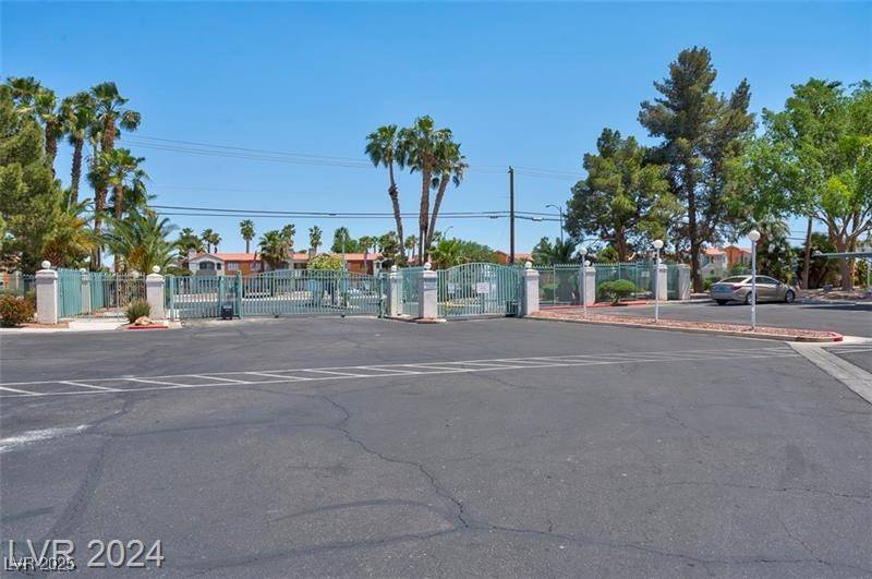Las Vegas, NV 89121,2725 S Nellis BLVD #1140