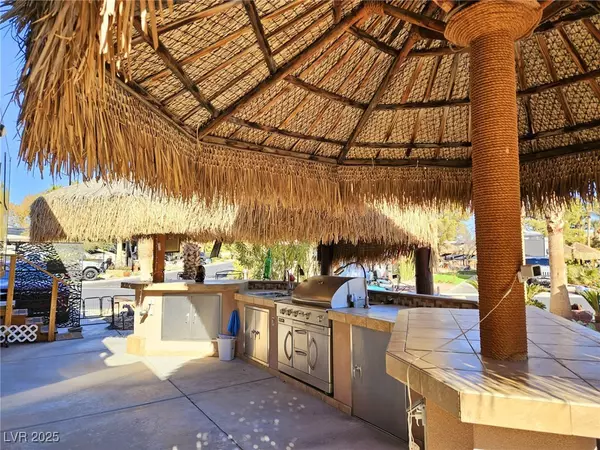 Las Vegas, NV 89139,8175 Arville ST #197