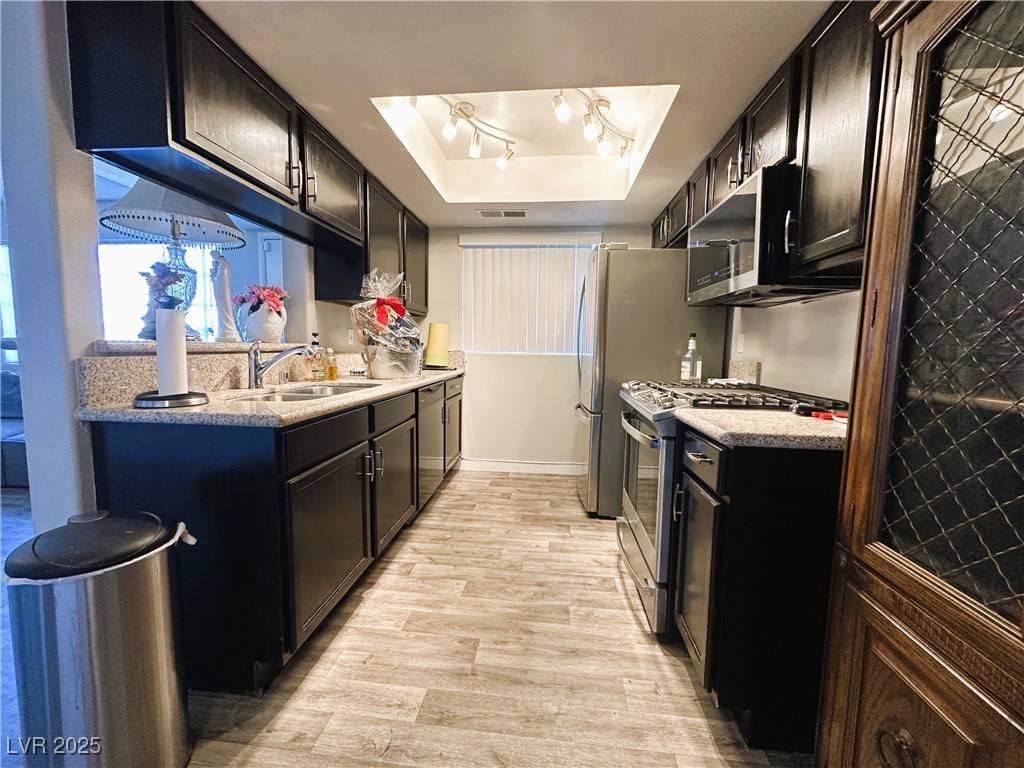 Las Vegas, NV 89122,5320 Duralite ST #102