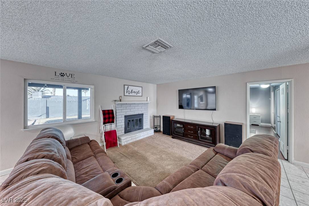 Las Vegas, NV 89122,5124 Brownwood AVE