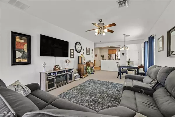 Las Vegas, NV 89122,6072 ISOLA PEAK AVE