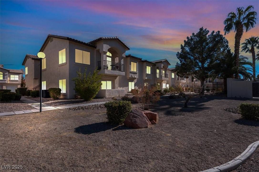 4921 Black Bear RD #104, Las Vegas, NV 89149