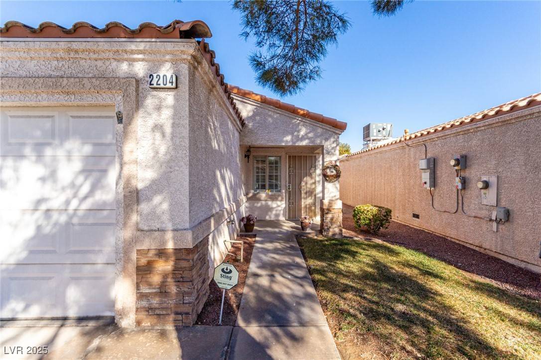 Las Vegas, NV 89106,2204 Kendall Hill AVE