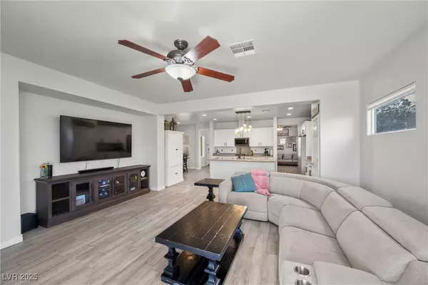Henderson, NV 89044,2465 Sturrock DR