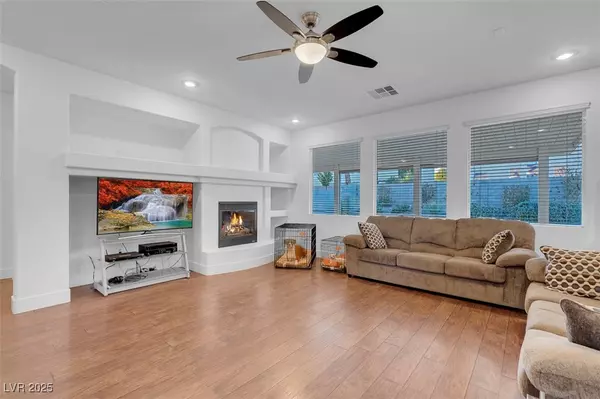 Las Vegas, NV 89148,553 Sinfold Park ST