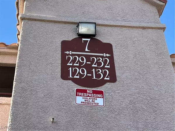 Las Vegas, NV 89118,5225 W Reno AVE #129