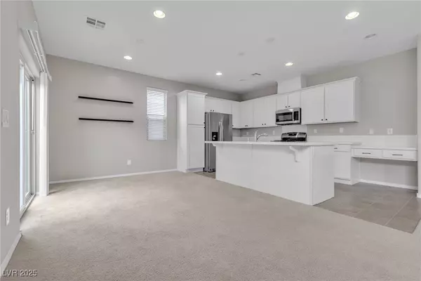 Las Vegas, NV 89148,5233 Fiery Sky Ridge ST