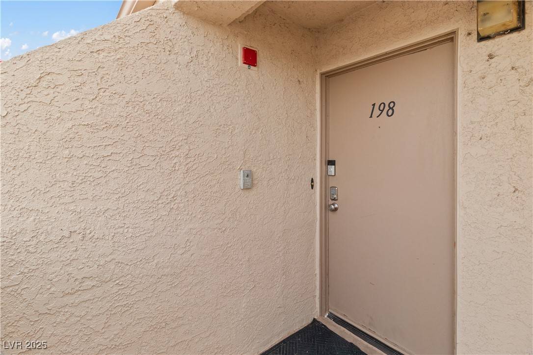 Laughlin, NV 89029,3810 Desert Marina DR #198