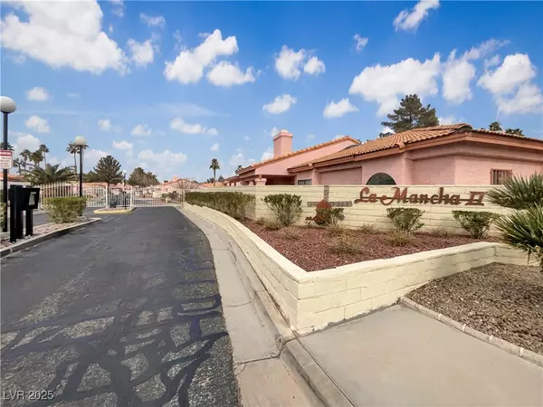 562 Cervantes DR,  Henderson,  NV 89014