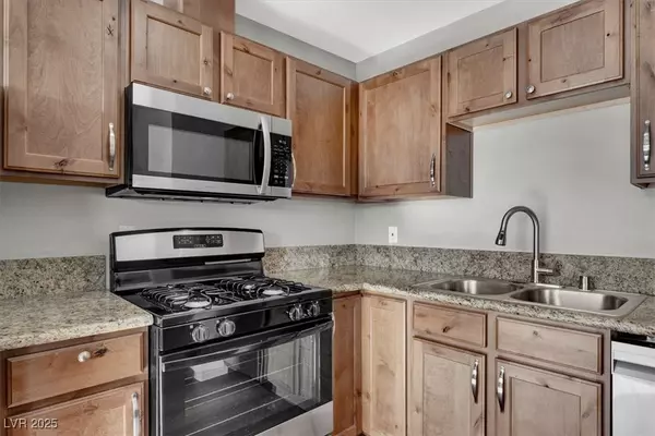Las Vegas, NV 89128,733 Rock Springs DR #201