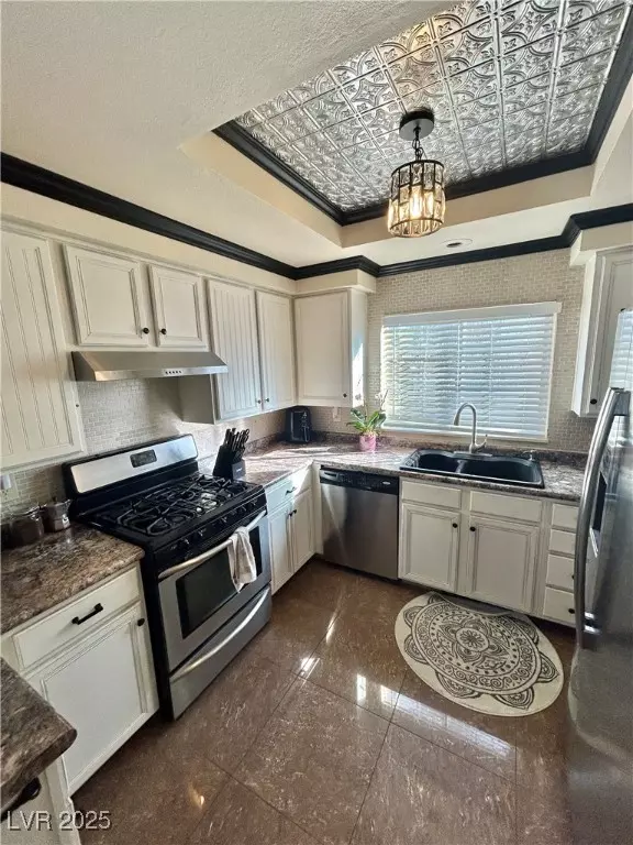 Las Vegas, NV 89118,5201 S Torrey Pines DR #1244