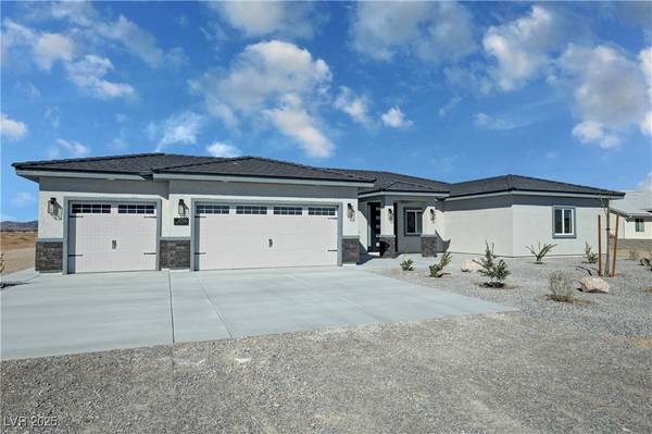 2700 W Carnation WAY, Pahrump, NV 89048
