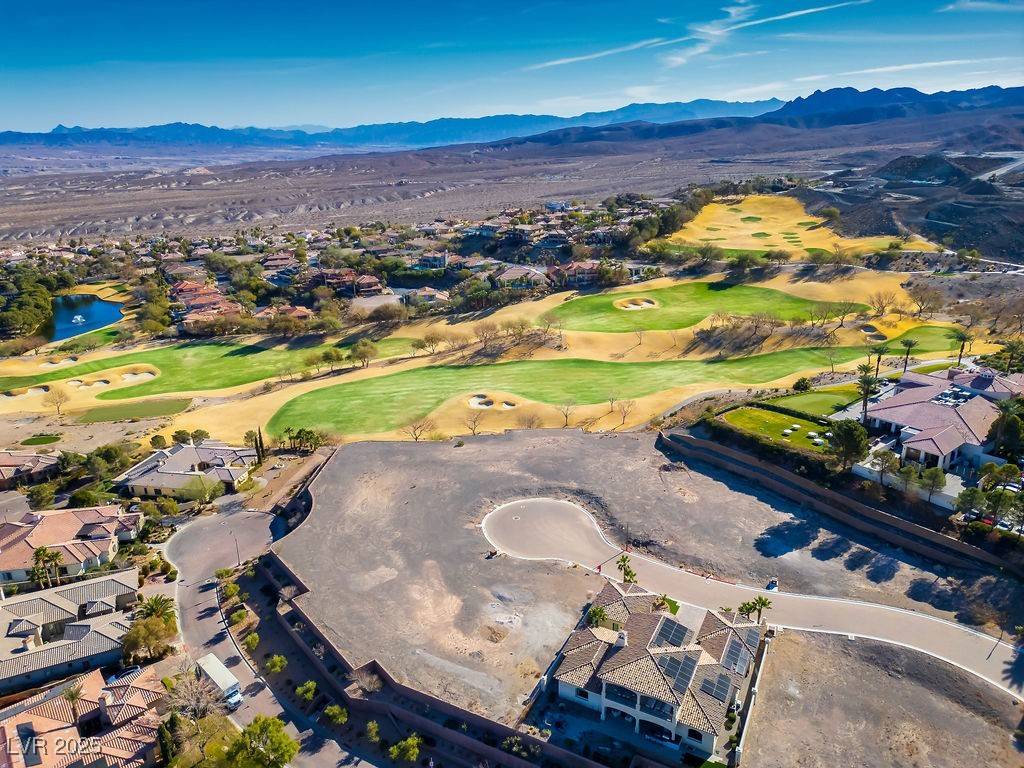 Henderson, NV 89011,10 Carmenere CT