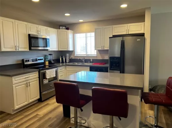 Las Vegas, NV 89107,6401 Evergreen AVE