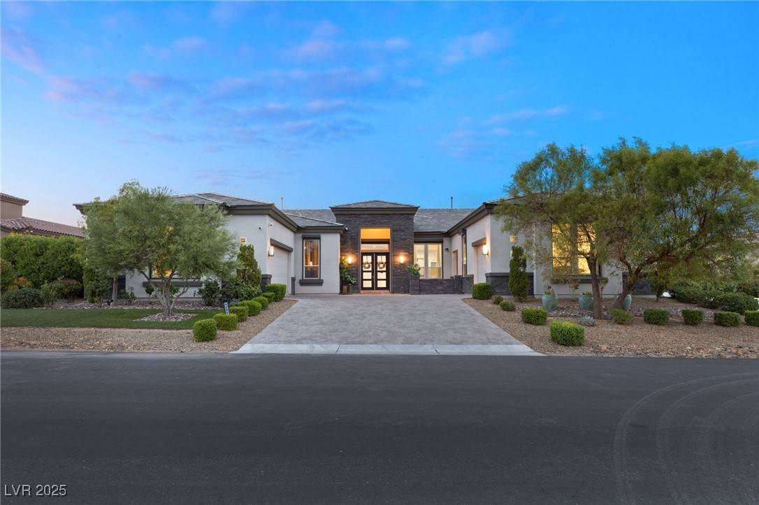 Henderson, NV 89002,1121 Du Fort Hills CT