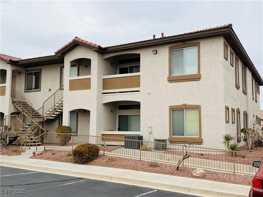 2305 W Horizon Ridge Pkwy #2221, Henderson, NV 89052