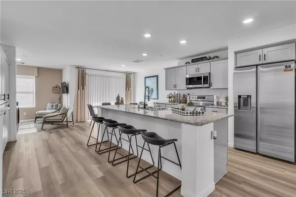 2827 Blue Mosaic LN #3, Las Vegas, NV 89183