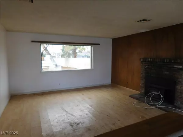Las Vegas, NV 89102,1901 Farnam PL