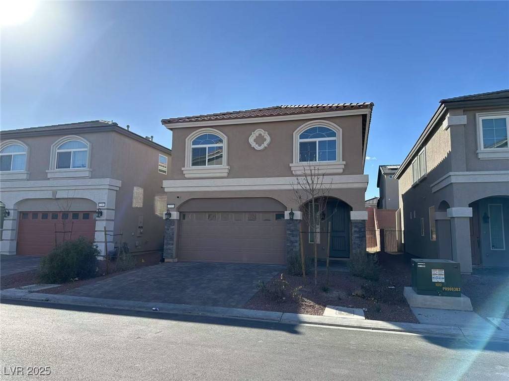 7777 Bright Lodge ST, Las Vegas, NV 89139