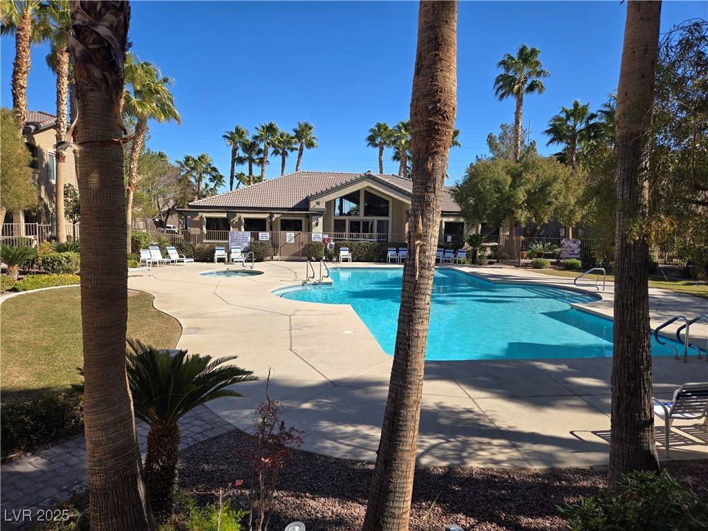 Las Vegas, NV 89113,8985 S Durango DR #2062