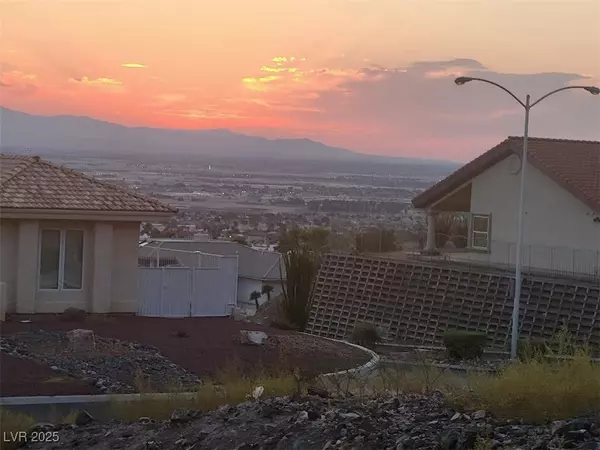 Las Vegas, NV 89156,1880 Claudine DR