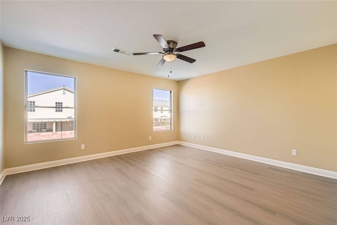 Las Vegas, NV 89130,5008 Frozen Springs CT