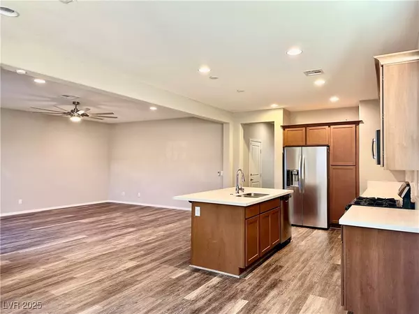 Las Vegas, NV 89148,5249 Fiery Sky Ridge ST