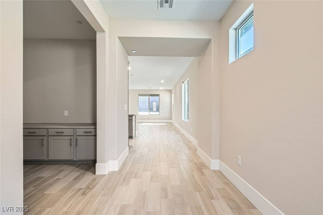Las Vegas, NV 89143,9561 Jadeite LN
