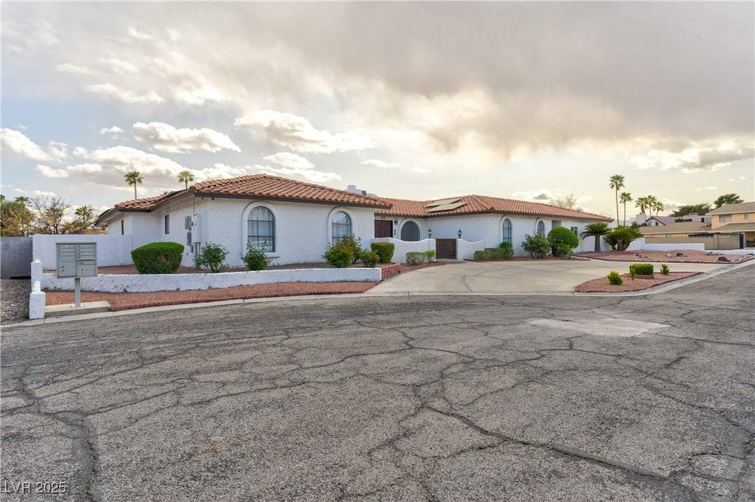 Las Vegas, NV 89146,1780 Westwind RD