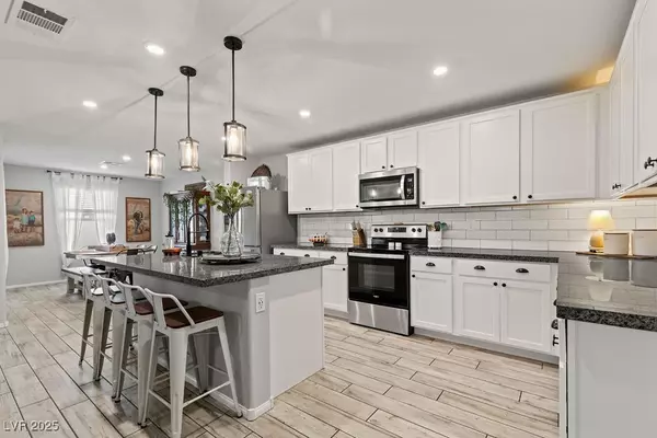 Indian Springs, NV 89018,452 Triple Falls ST