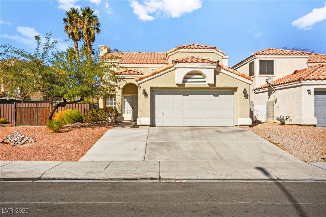 1904 Monte Alban DR, North Las Vegas, NV 89031