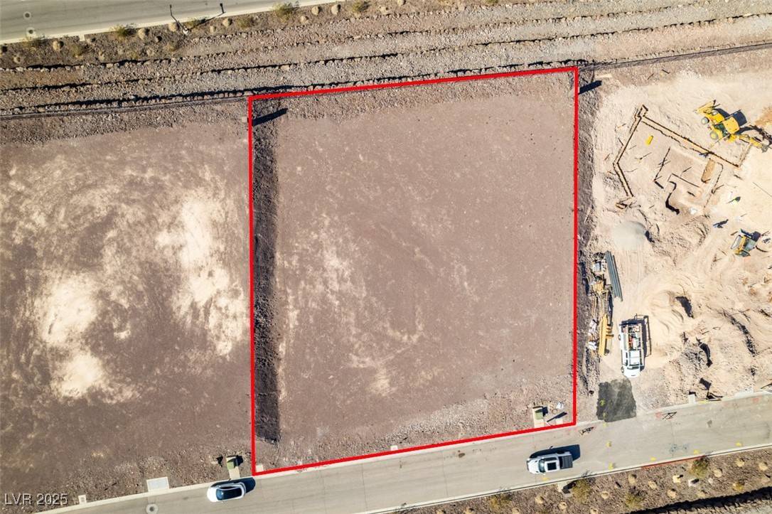 Henderson, NV 89012,27 Boulderback DR