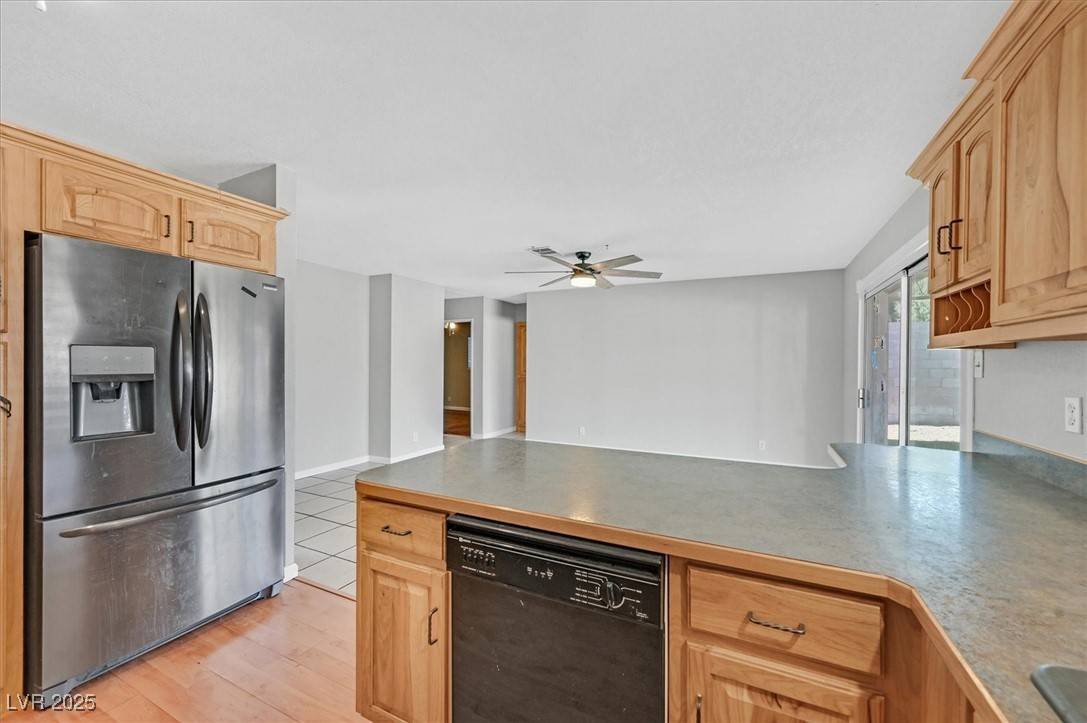 Las Vegas, NV 89121,4506 El Cebra WAY