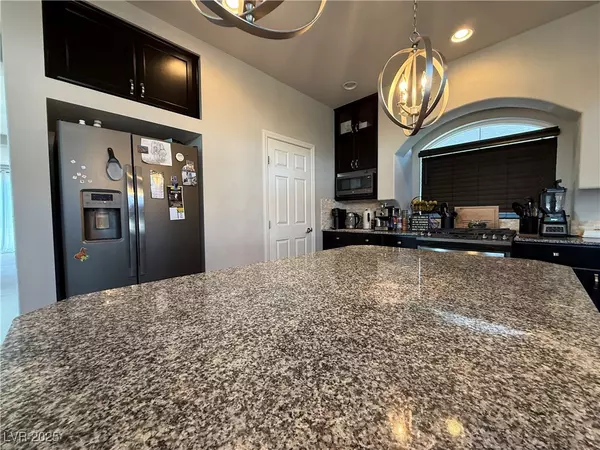 Las Vegas, NV 89118,7068 Parrot Bay WAY