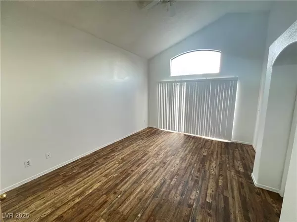 Henderson, NV 89074,135 Monteen DR