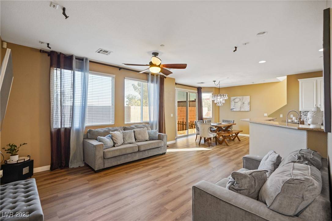 Las Vegas, NV 89130,6121 Sinatra Sands CT
