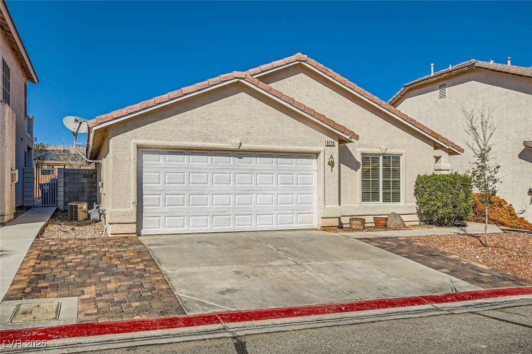 Las Vegas, NV 89143,8728 Honey Vine AVE