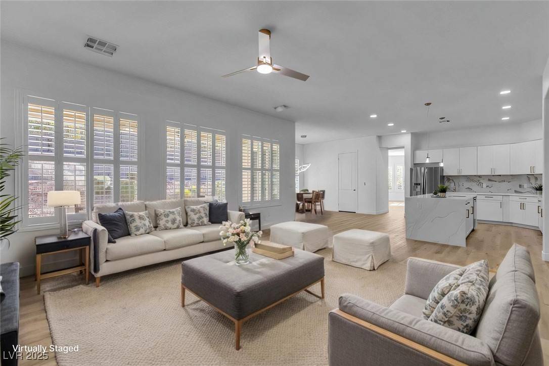 Henderson, NV 89044,2325 Janesville LN