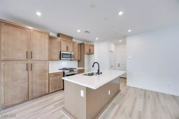 11940 Vector Ray AVE Las Vegas, NV 89138