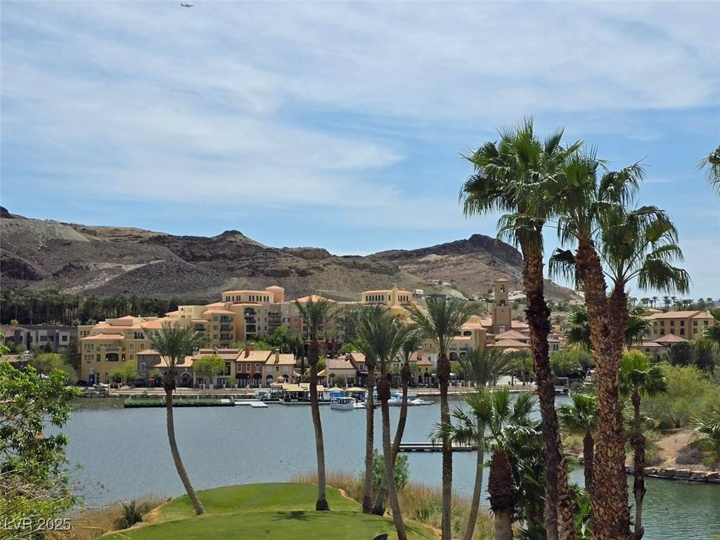 Henderson, NV 89011,9 Promenade Isle LN